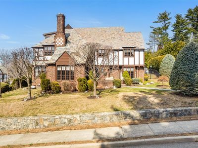 1430 Riverview Avenue