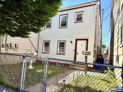 30 Searing Ave