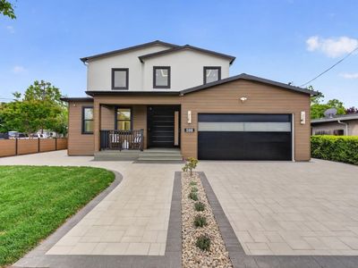 598 Madrone Ave