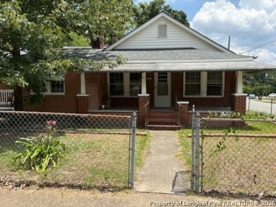911 Henderson Ave