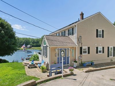 19 Lake Ave