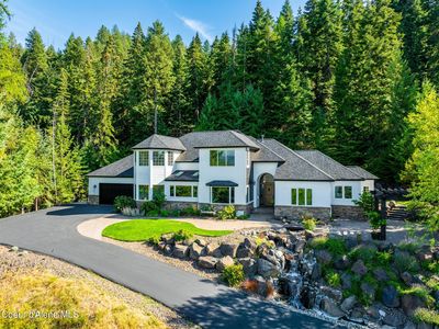3920 E Lookout Dr