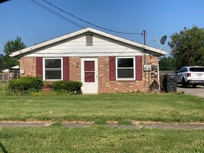 327 Keefer St