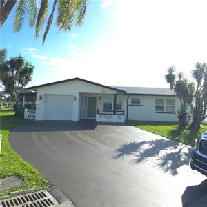 4404 NW 46th Way