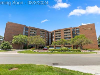 3214 Country Club Dr