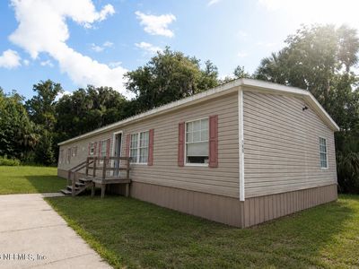 130 W LOUIS BROER Road