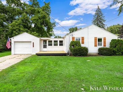 4205 Hillsdale Ave NE