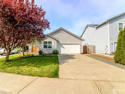 10415 196th Street E