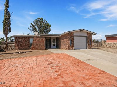 8400 Furman Pl