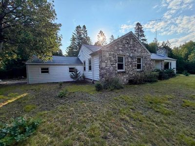 3004 Olson Ln