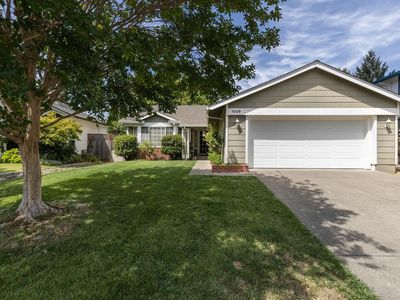 1029 Hampshire Lane