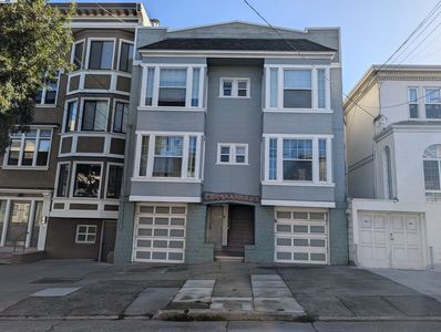 660 8th Ave