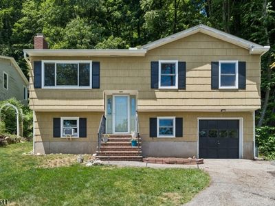 Property at 26 Valley View Dr, Rockaway, NJ