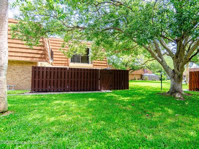 1717 Patty Cir NE