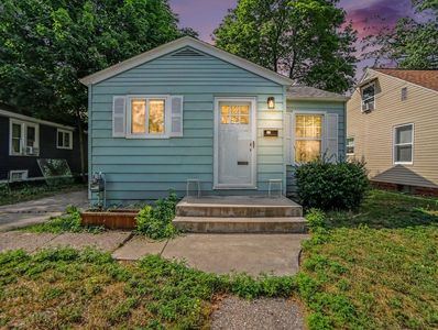 961 Ada Ave
