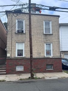 17 Green Ct