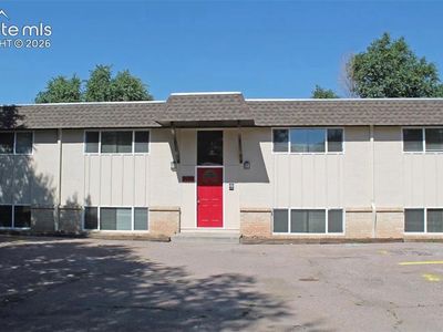 330 Gahart Dr