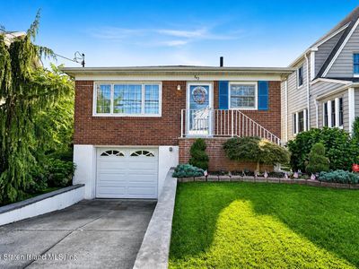 745 Bard Ave