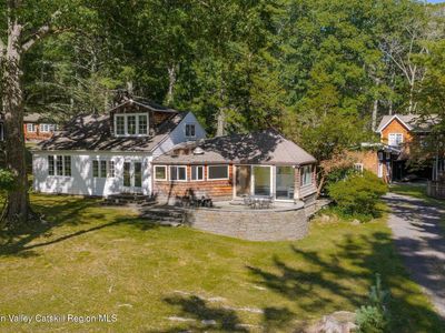 2673 Glasco Turnpike