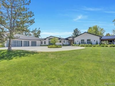 4900 Lakeshore Drive