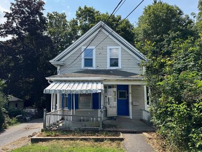 30 1st St