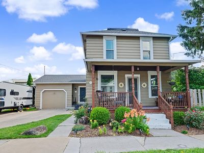 43 W Elm St