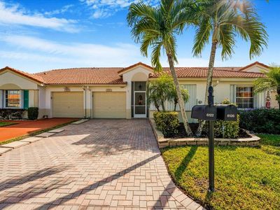 6126 Lake Hibiscus Drive