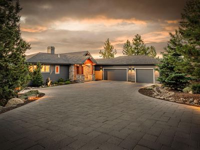 1432 NW Remarkable Dr