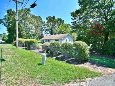 205 Ashmore Bridge Rd