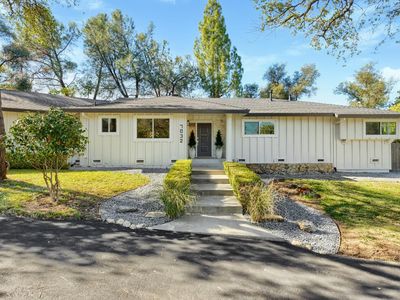 7032 W Ln