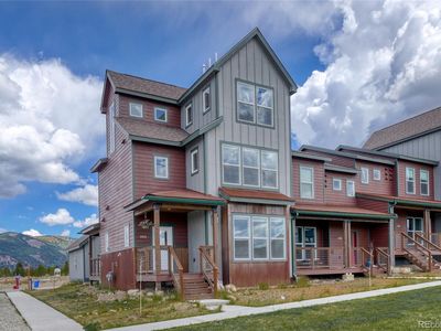 300 McClary Park