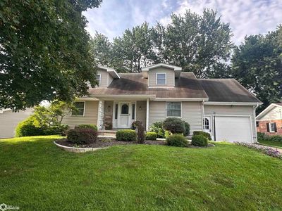 125 Maple Dr
