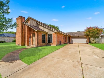1410 Park Wind Dr