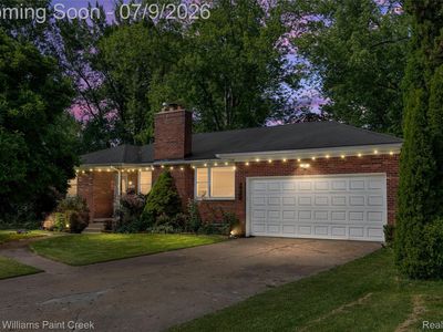 2731 Crooks Rd