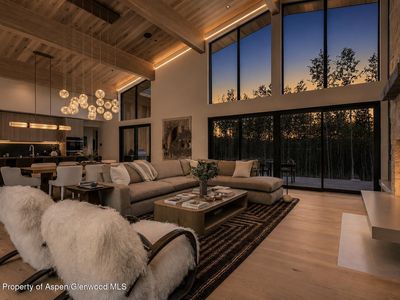 231 Maple Ridge Ln