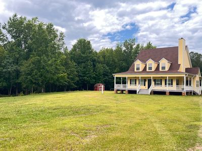 2440 Locust Grove Rd