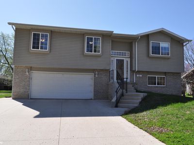 215 W Randall Rd