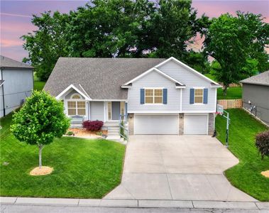 916 SE Forest Ridge Ct