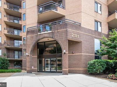 2111 Wisconsin Ave NW APT 411