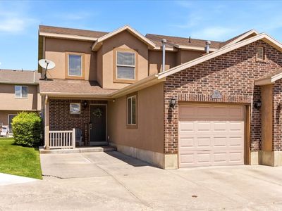 160 W Arlington Way