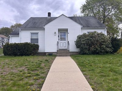 349 Oak St