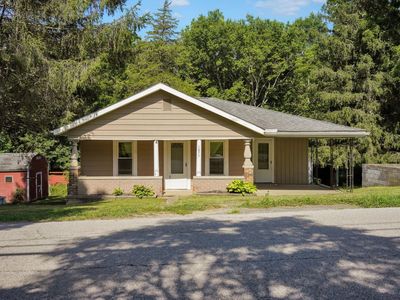 1055 Peerless Rd