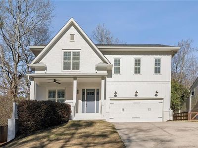 1062 Country Ln NE