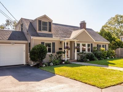 30 Colonial Ave