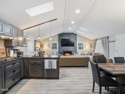 1706 Indiana Ct