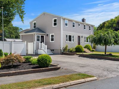 2 Ash St