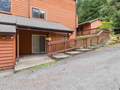 3560 Fairview Avenue Condominium #4