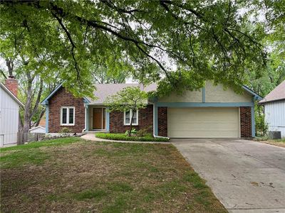 9833 W 101st Ter