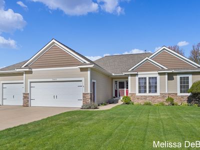5469 Stevendale Dr