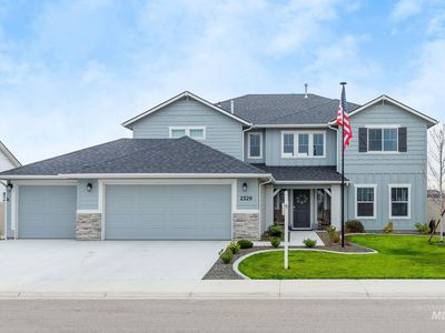 2329 N Meadowhills Ave